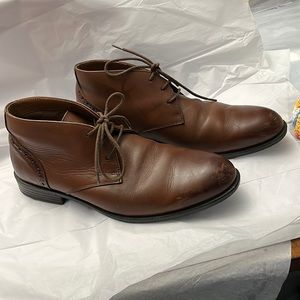 GH Bass flex step Chukka Ankle dress shoes, brown leather